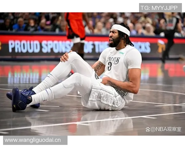 浓眉不愿长期担任中锋角色帕金斯对其态度感到失望期待新赛季使命感