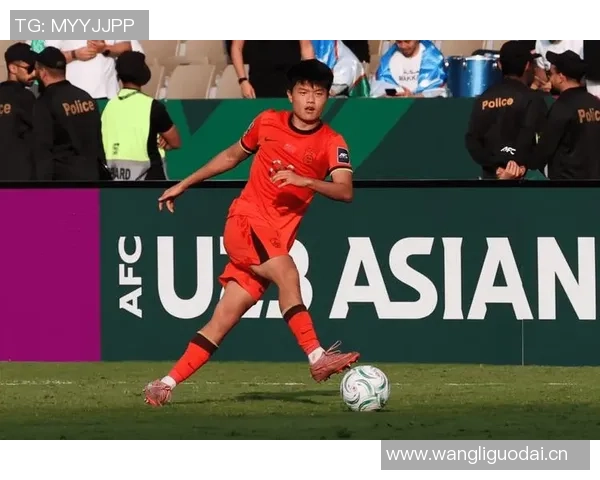 小伙子杨希在U23亚洲杯中表现出色抢断次数位列第二继续成长中